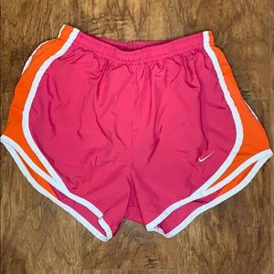 Nike | Dri-Fit running shorts pink & orange - XS